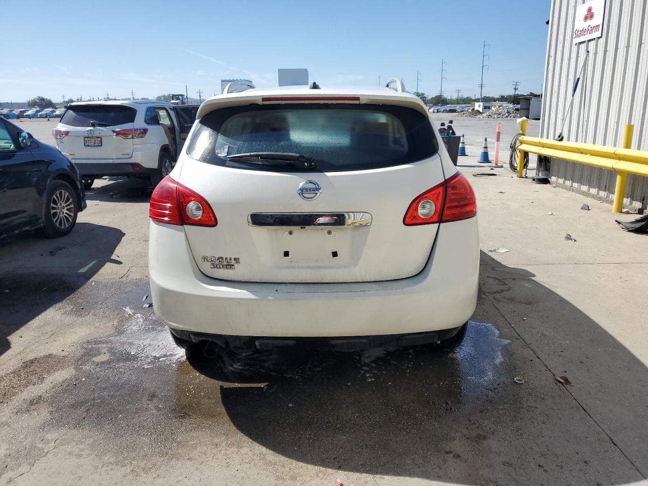 2015 Nissan Rogue Select S VIN: JN8AS5MT0FW668083 Lot: 77609684