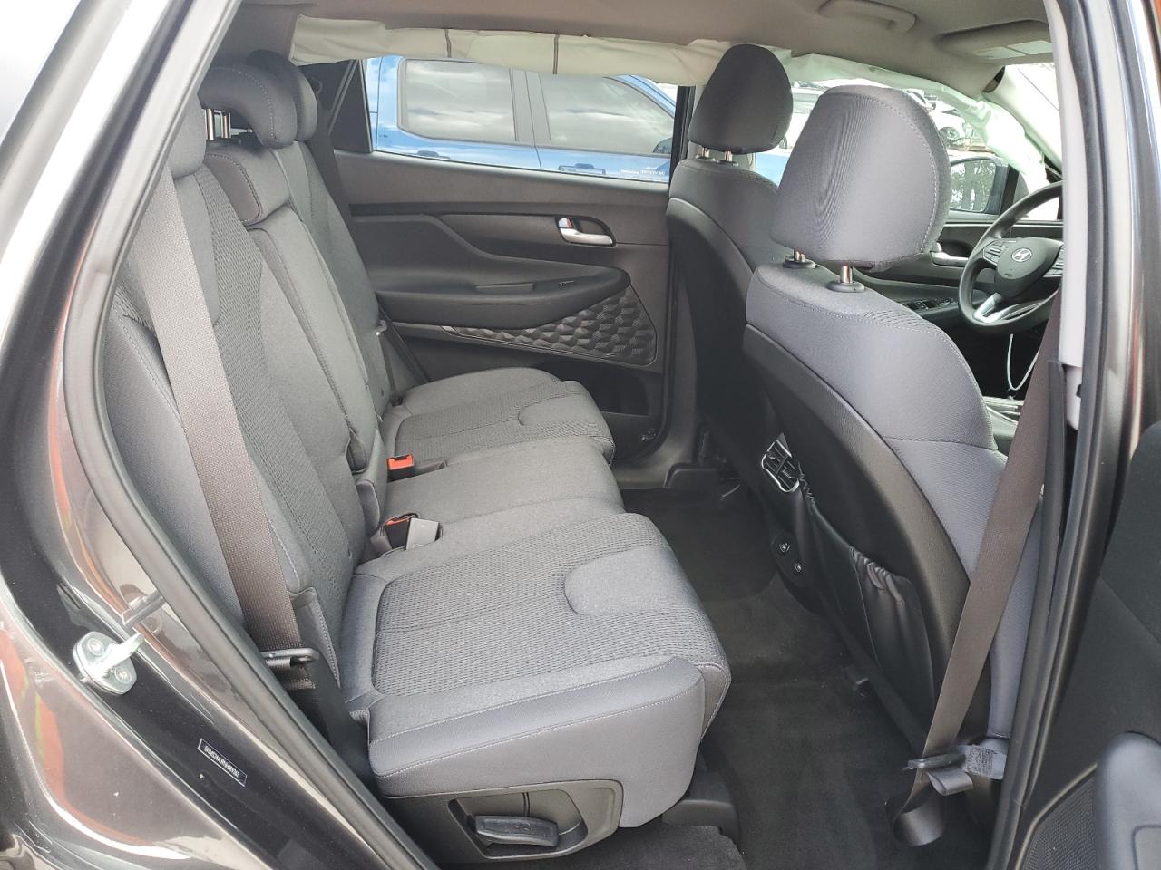 2022 Hyundai Santa Fe - Image 10