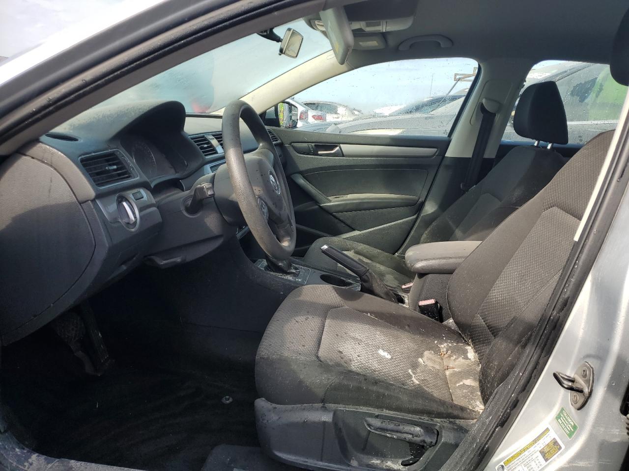 2014 Volkswagen Passat - Image 7