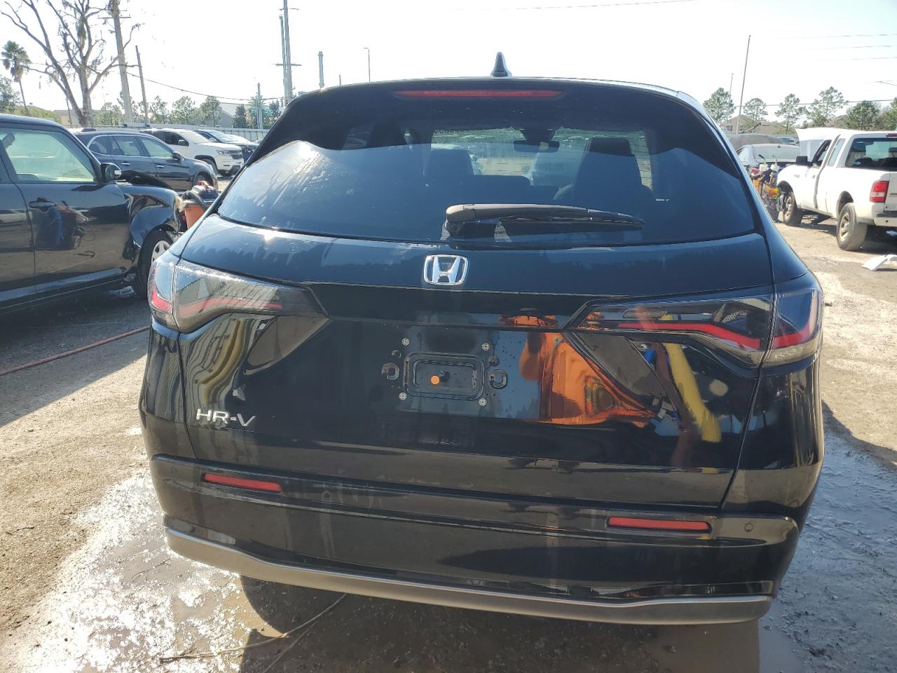 2024 Honda Hr-V Exl VIN: 3CZRZ1H77RM721361 Lot: 75283554