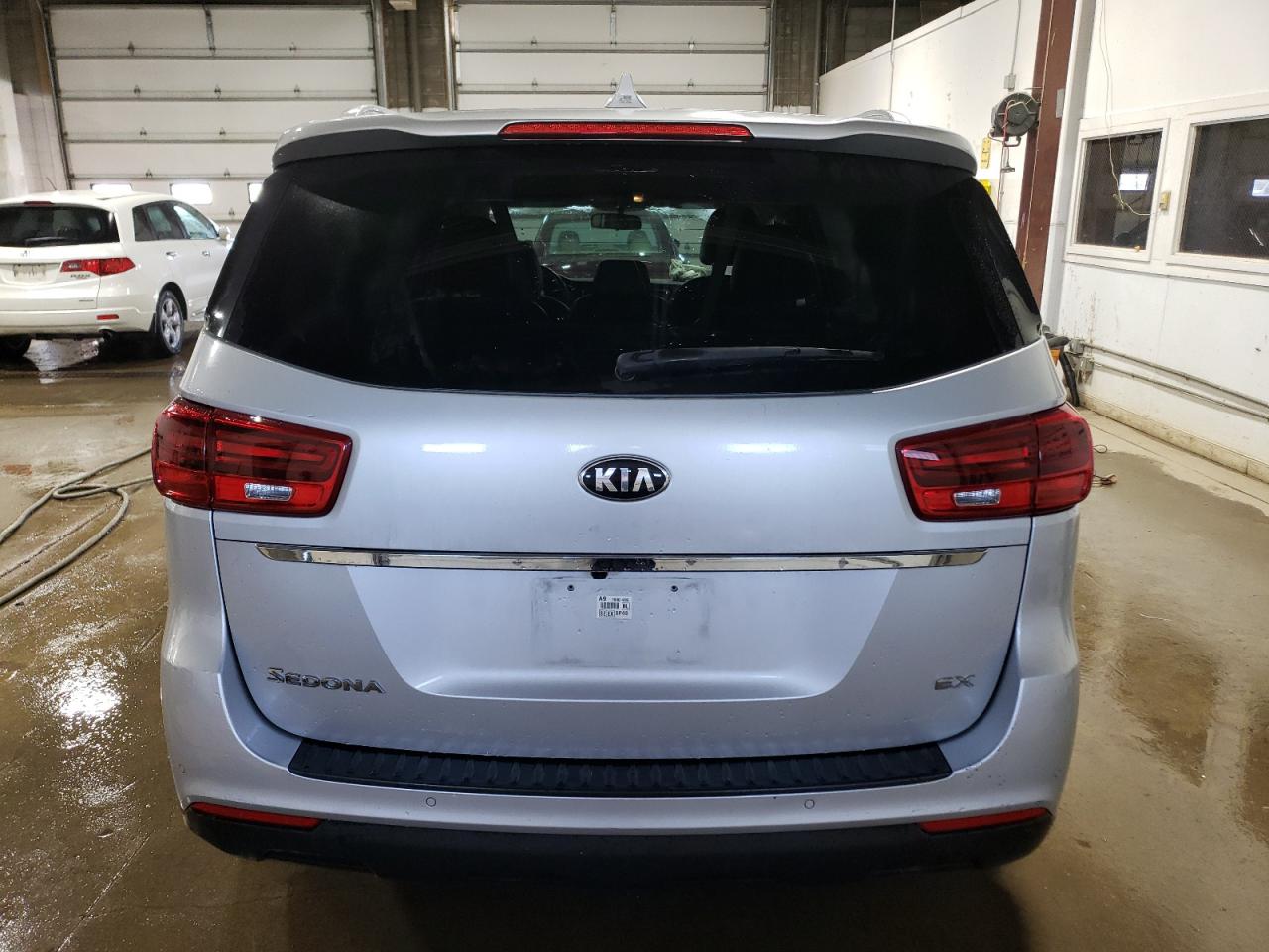 KNDMB5C11M6671483 2021 Kia Sedona Lx