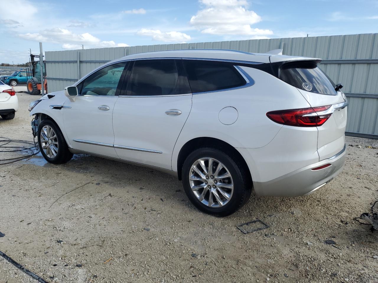 2019 Buick Enclave - Image 2