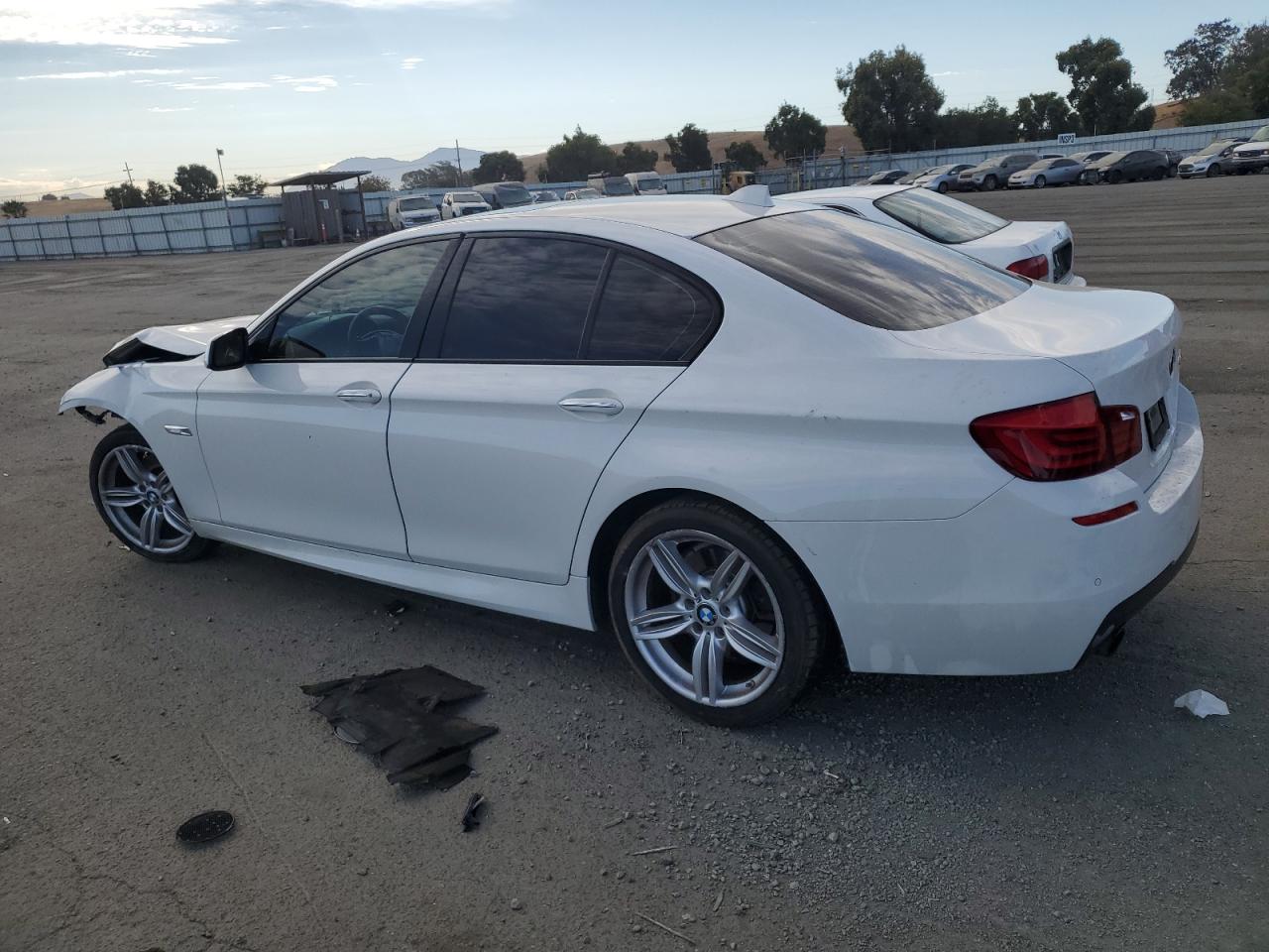 2011 BMW 5er - Image 2