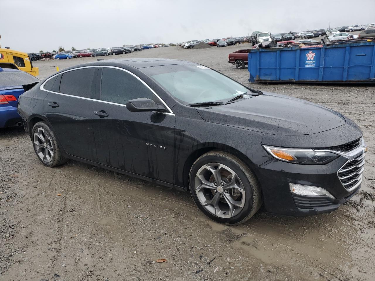 2021 Chevrolet Malibu - Image 4