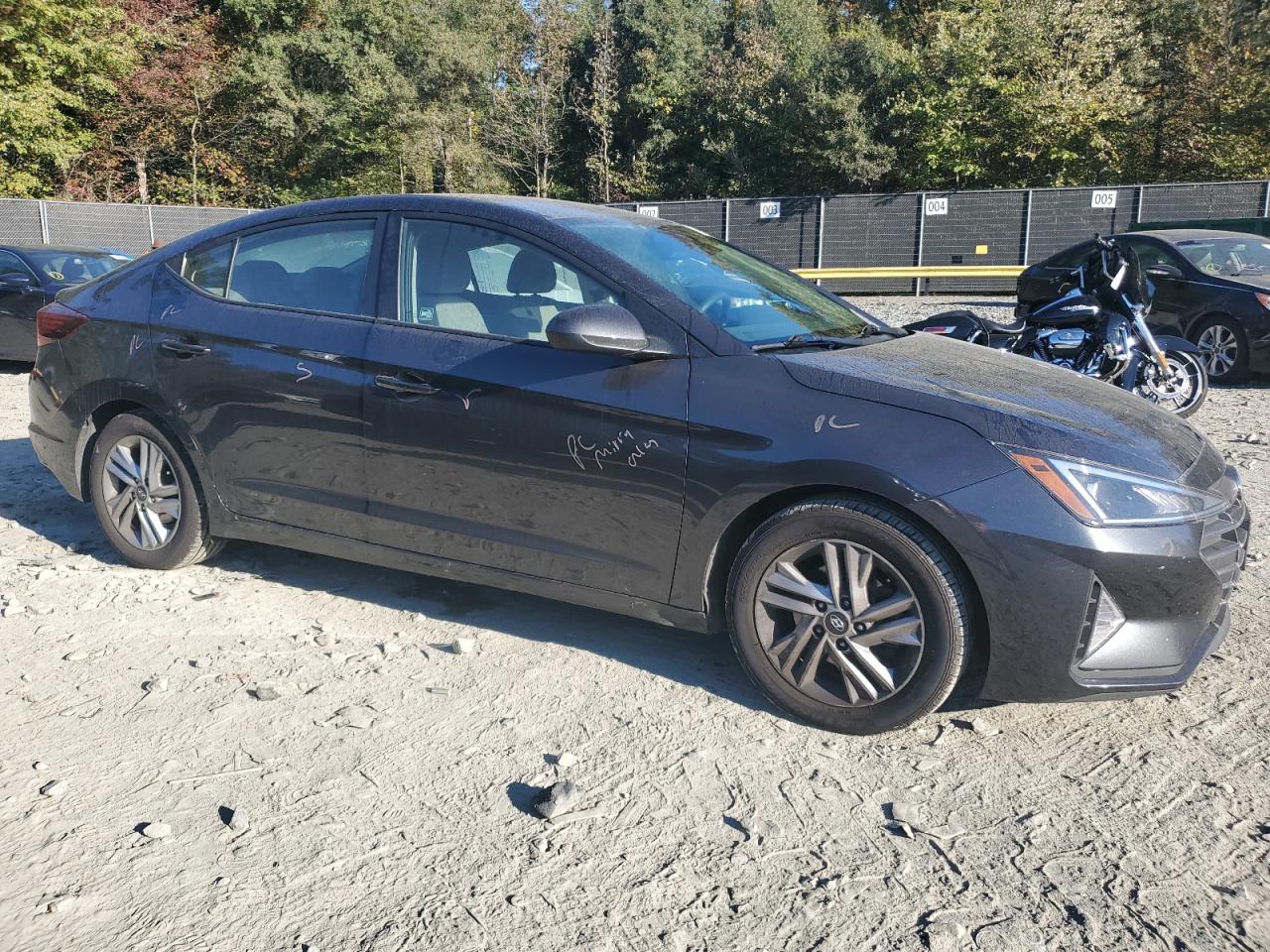 2020 Hyundai Elantra - Image 4