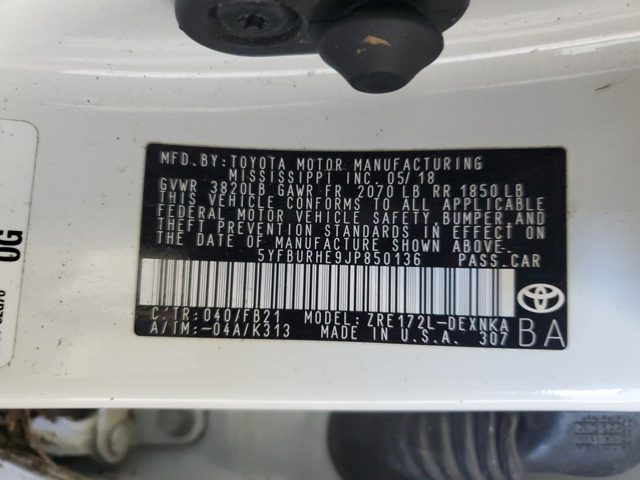 5YFBURHE9JP850136 2018 TOYOTA COROLLA - Image 12