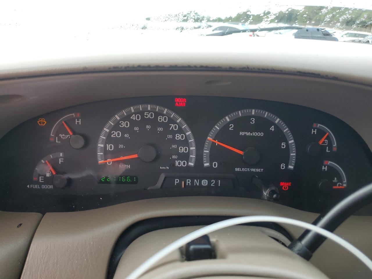 2002 Ford Expedition Xlt VIN: 1FMRU15W42LA30808 Lot: 73652304