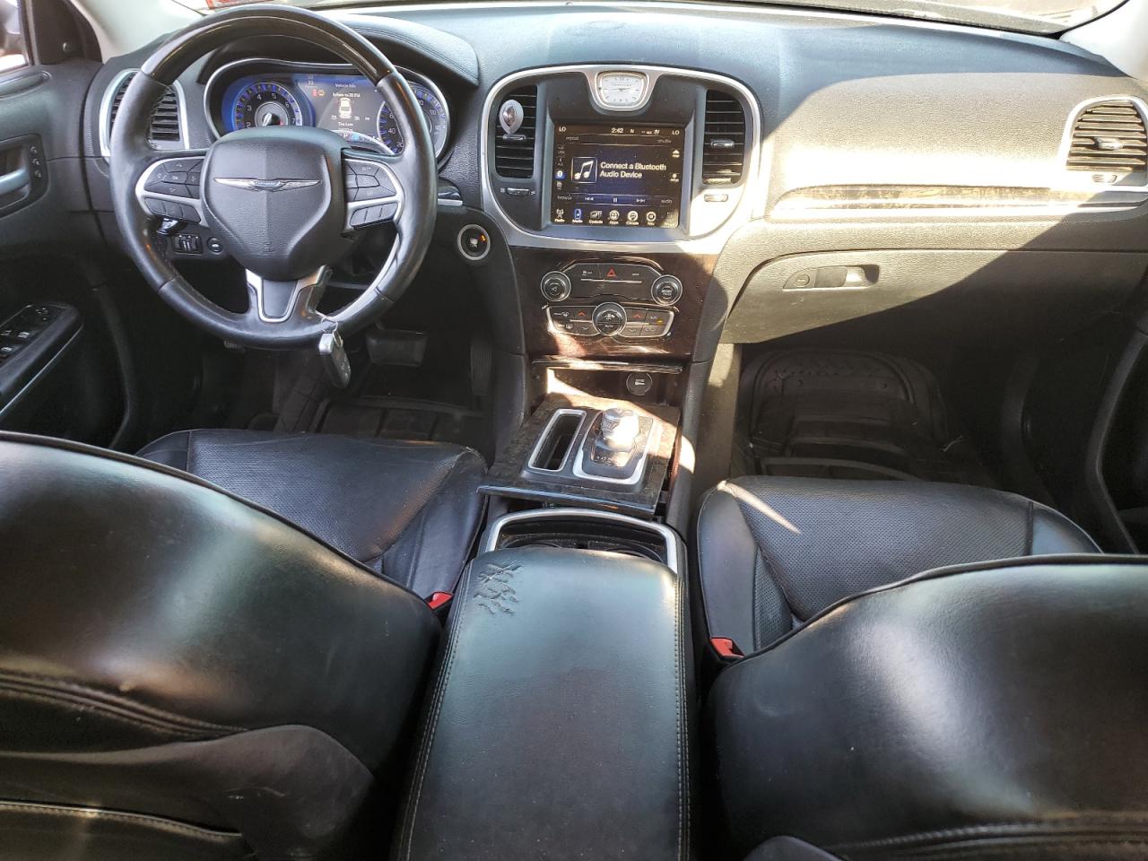 2016 Chrysler 300 - Image 8