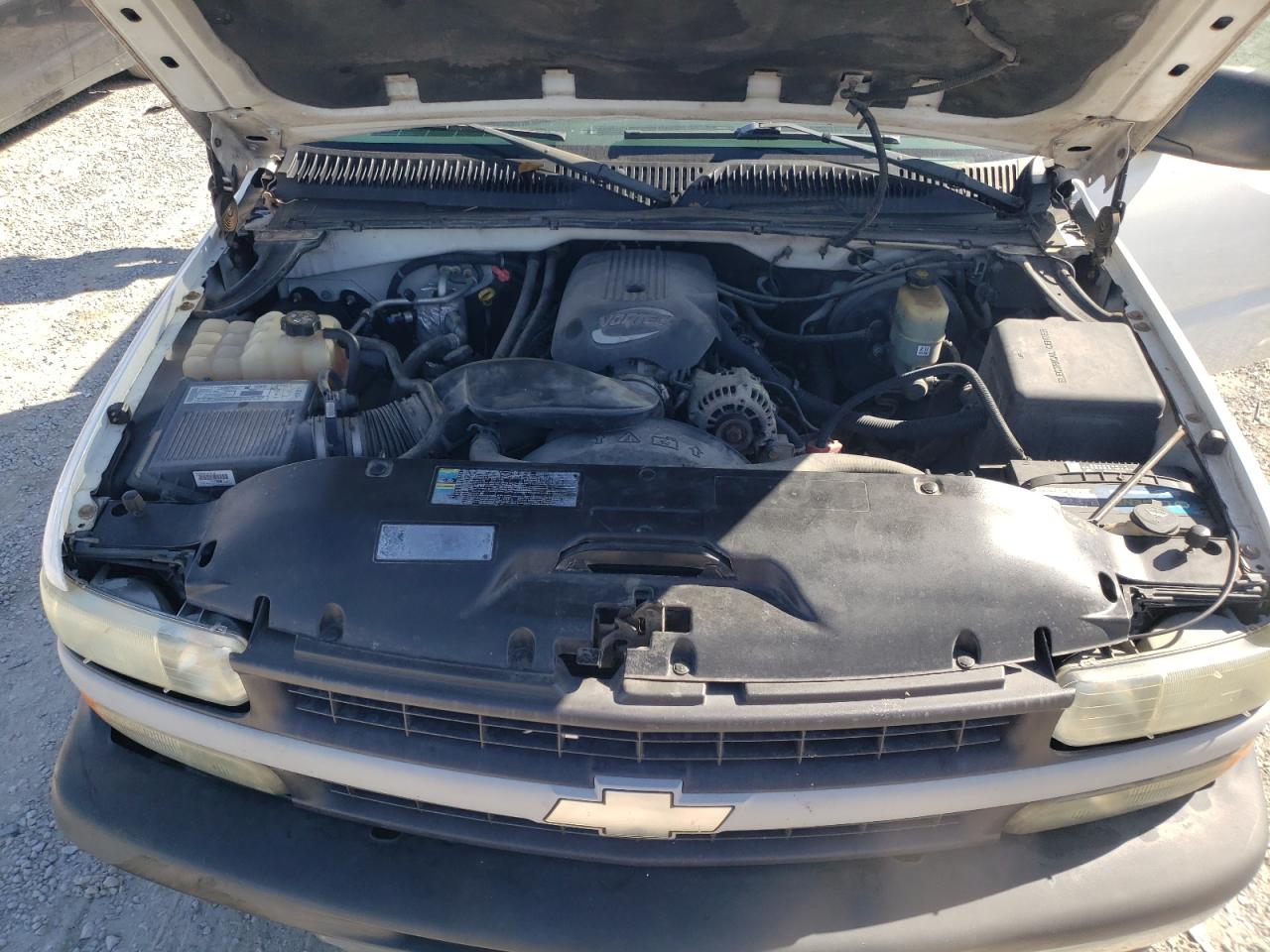 2002 Chevrolet Silverado - Image 11