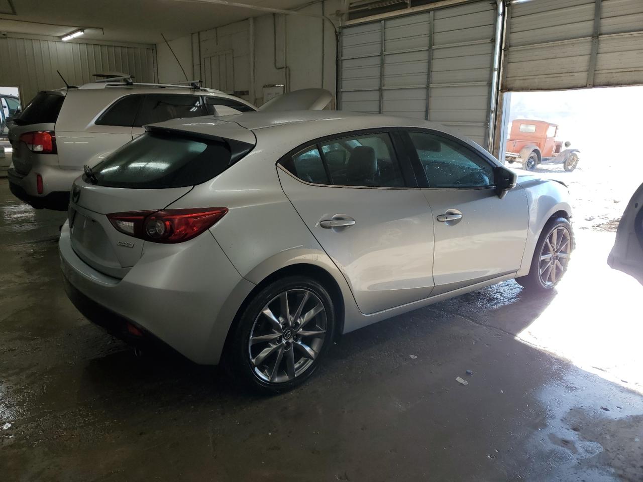 2018 Mazda 3 - Image 3