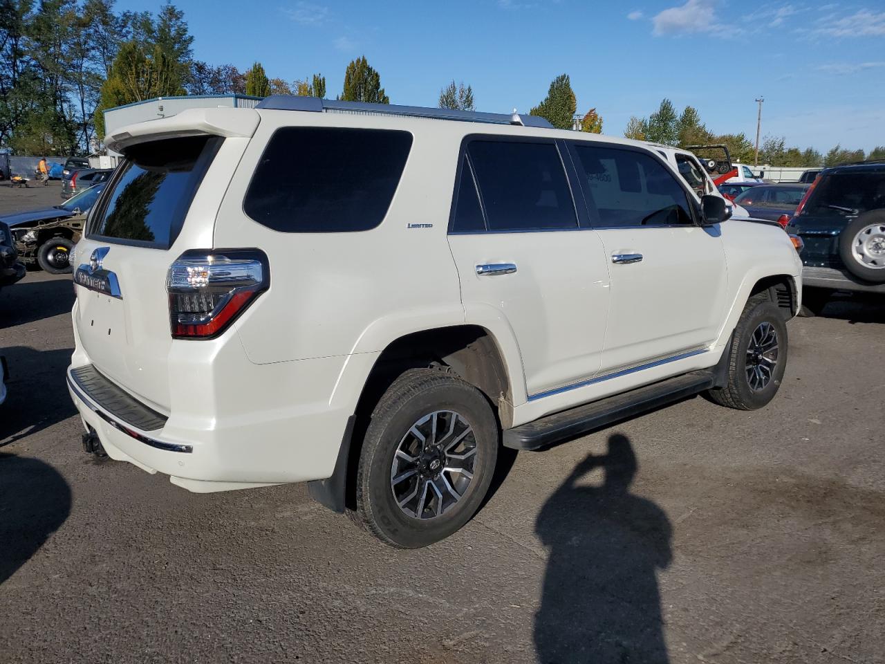 2020 Toyota 4Runner - Image 3