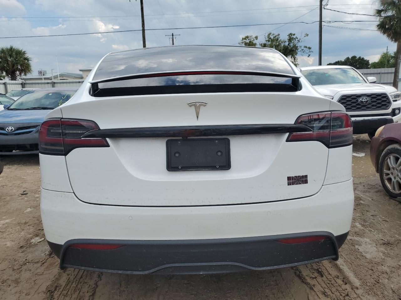 2022 Tesla Model X VIN: 7SAXCBE69NF354853 Lot: 74124934