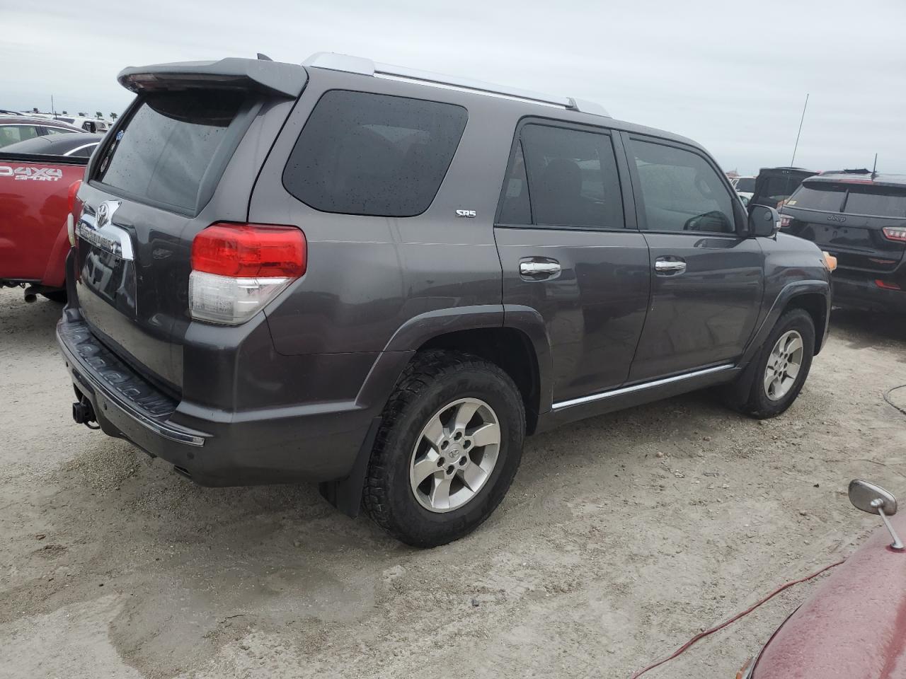 VIN JTEZU5JR0D5056059 2013 TOYOTA 4RUNNER no.3