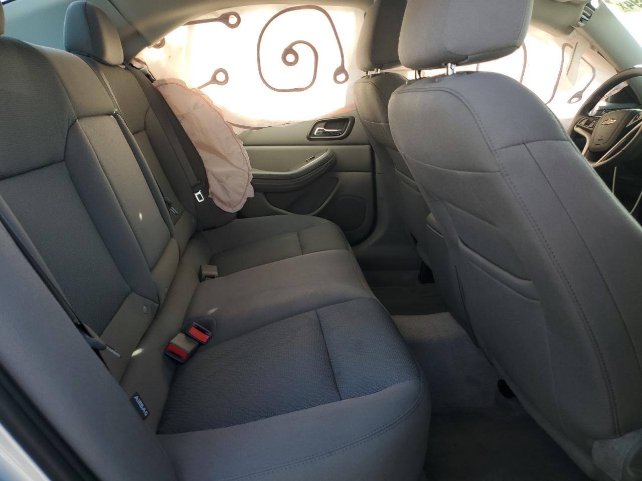 2016 Chevrolet Malibu - Image 10