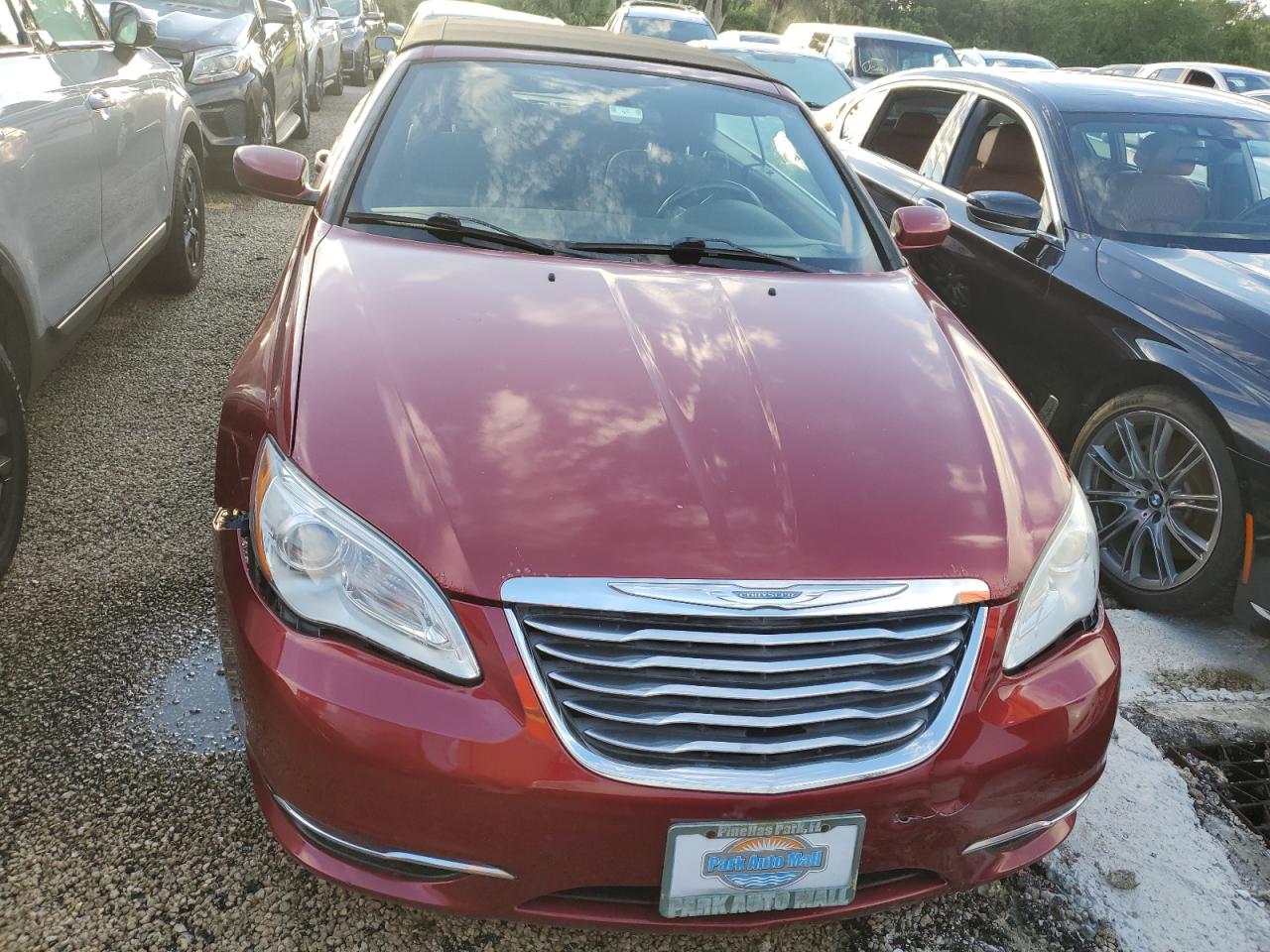 2012 Chrysler 200 - Image 5
