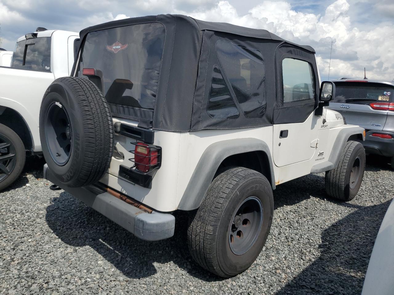 2004 Jeep Wrangler - Image 3