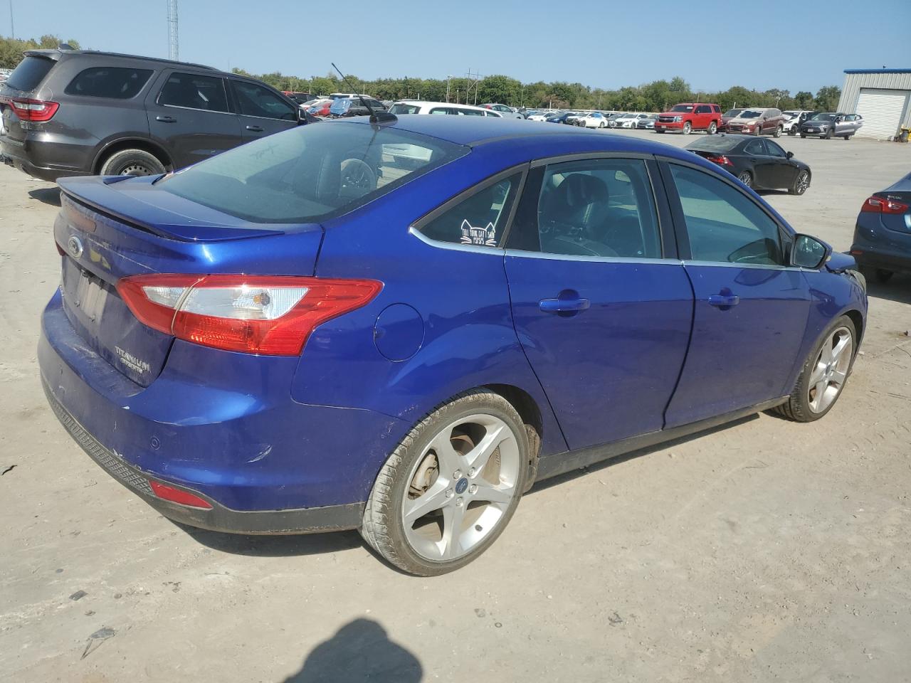 VIN 1FADP3J27DL115526 2013 FORD FOCUS no.3