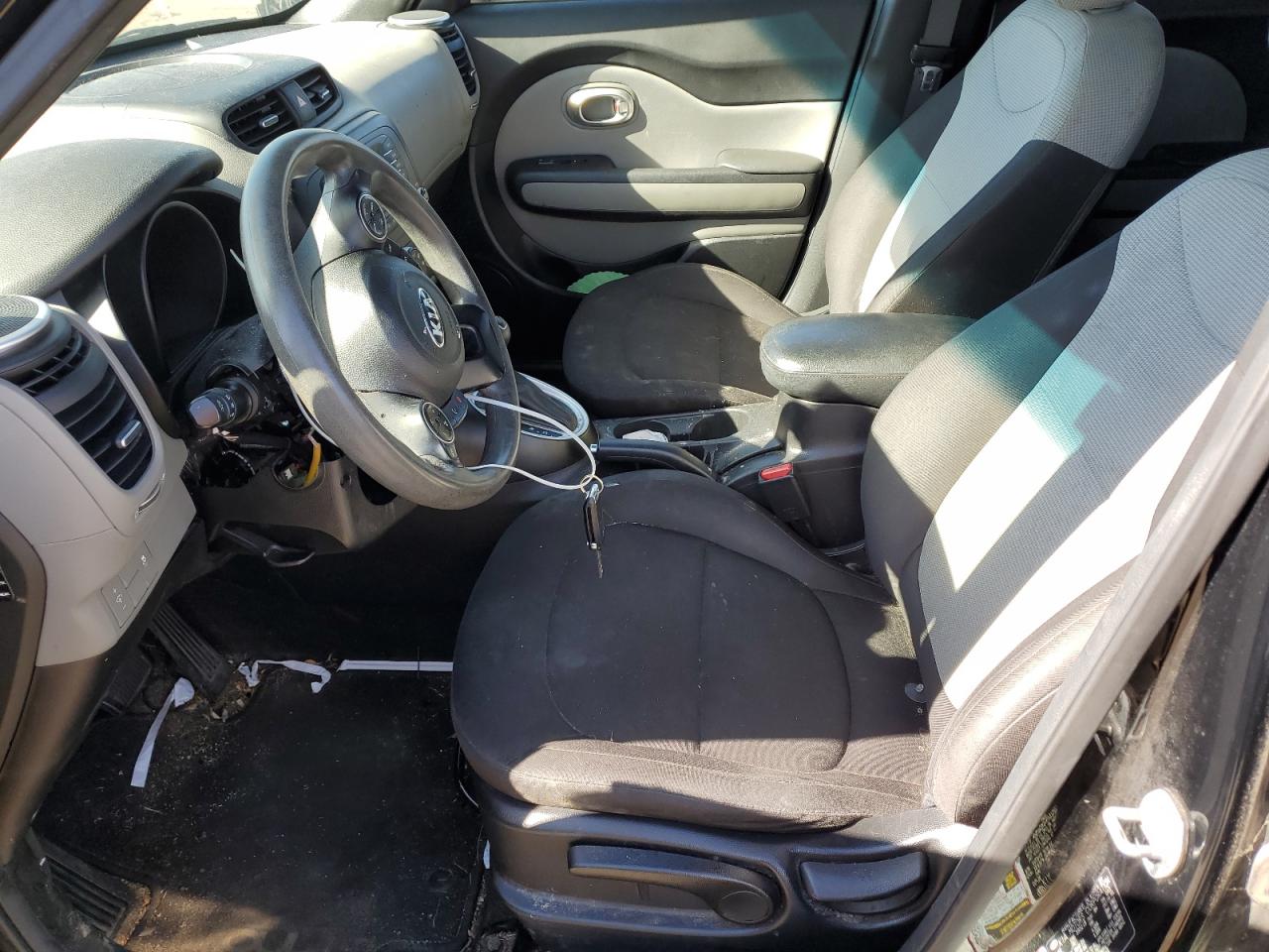 KNDJN2A21G7373115 2016 Kia Soul