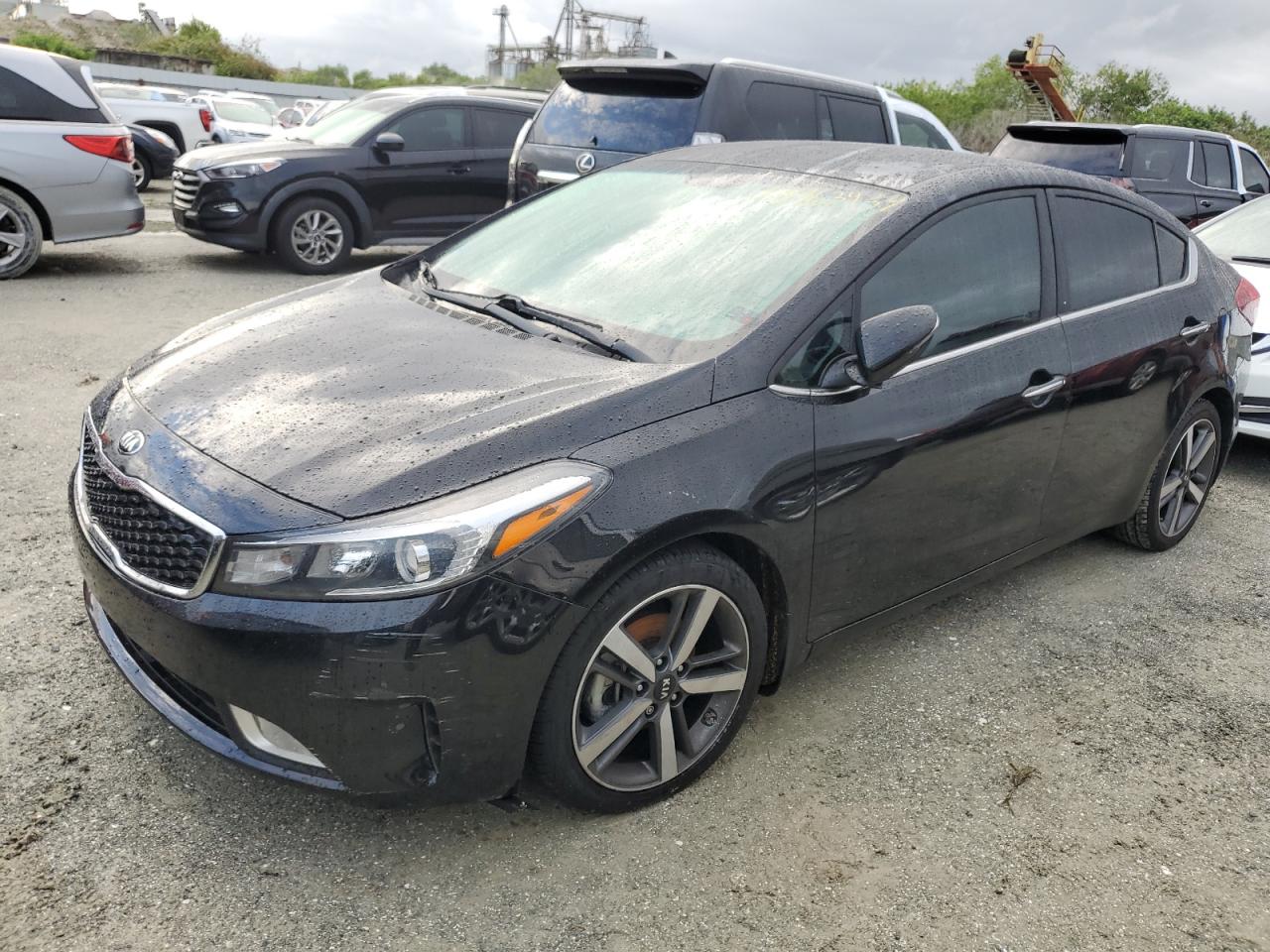 3KPFL4A88HE089137 2017 KIA FORTE - Image 1