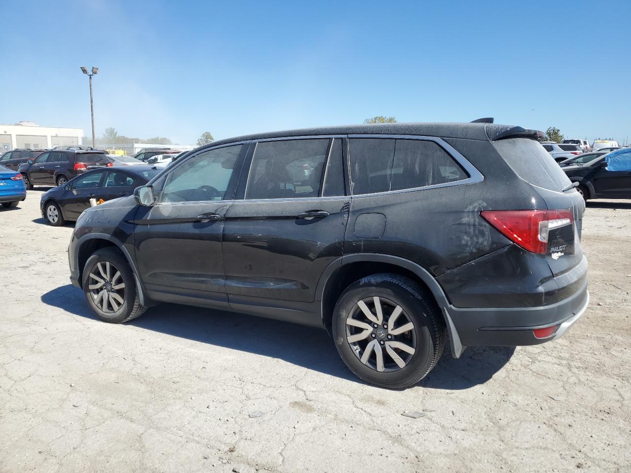 2019 Honda Pilot - Image 2