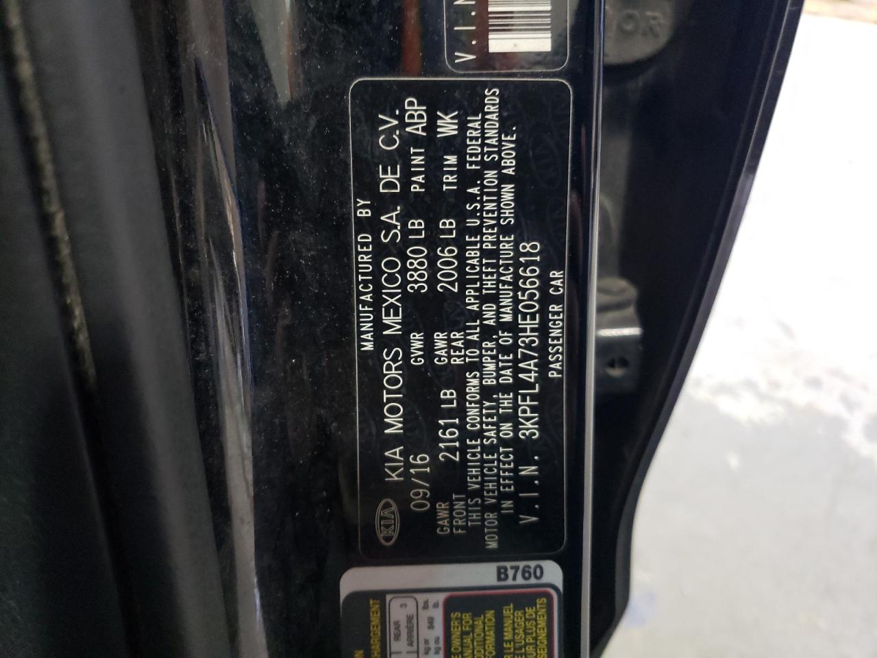 2017 Kia Forte - Image 14