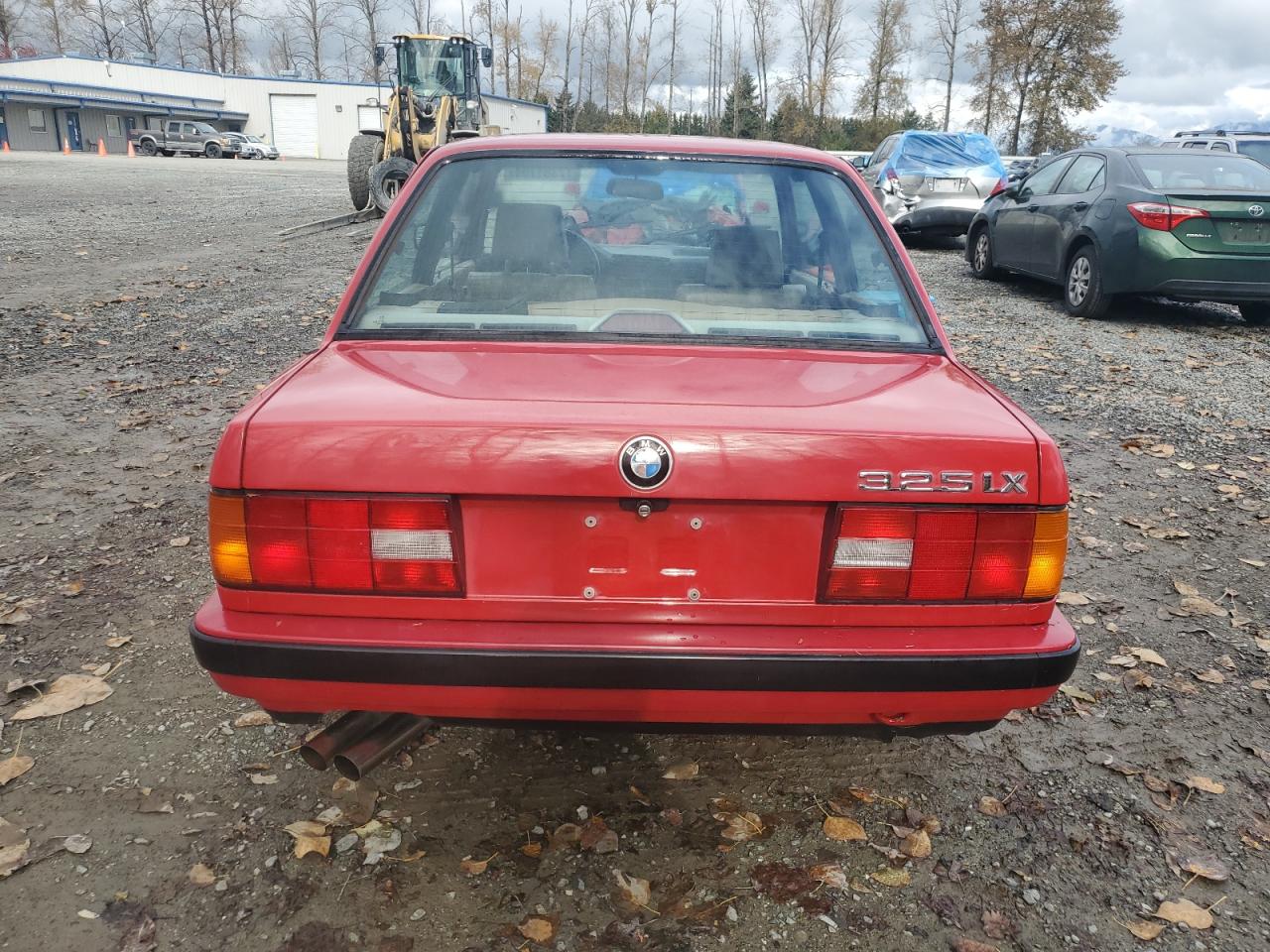 1989 BMW 325 Ix VIN: WBAAB9303K8137272 Lot: 77381794