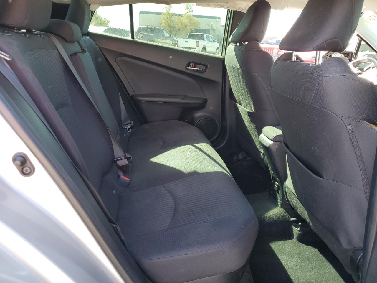 2016 Toyota Prius - Image 10