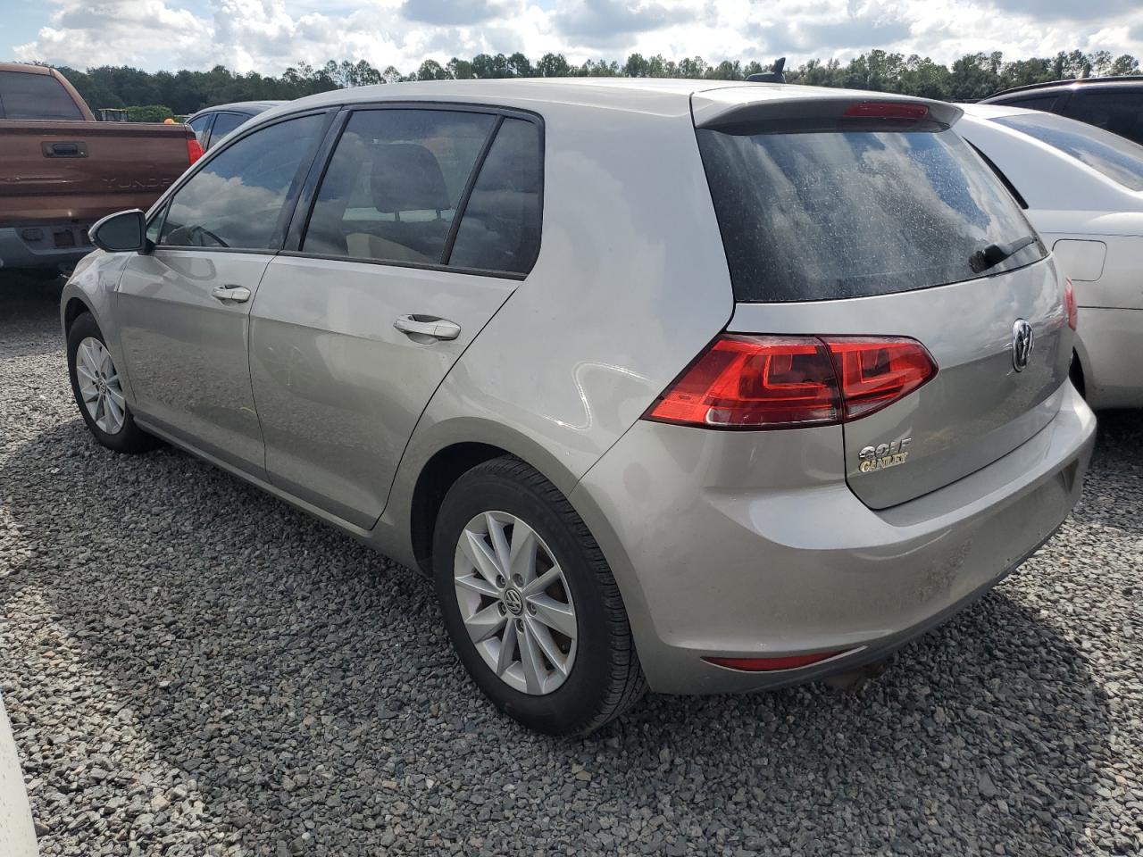2015 Volkswagen Golf - Image 2
