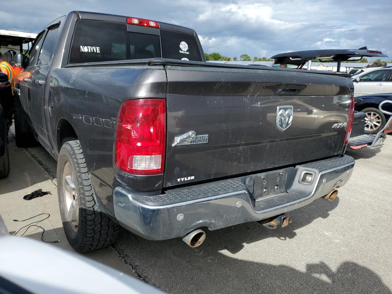 2016 RAM 1500 - Image 2