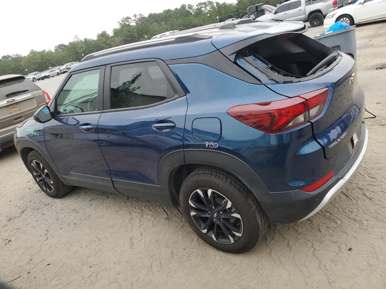 2021 Chevrolet TrailBlazer - Image 2