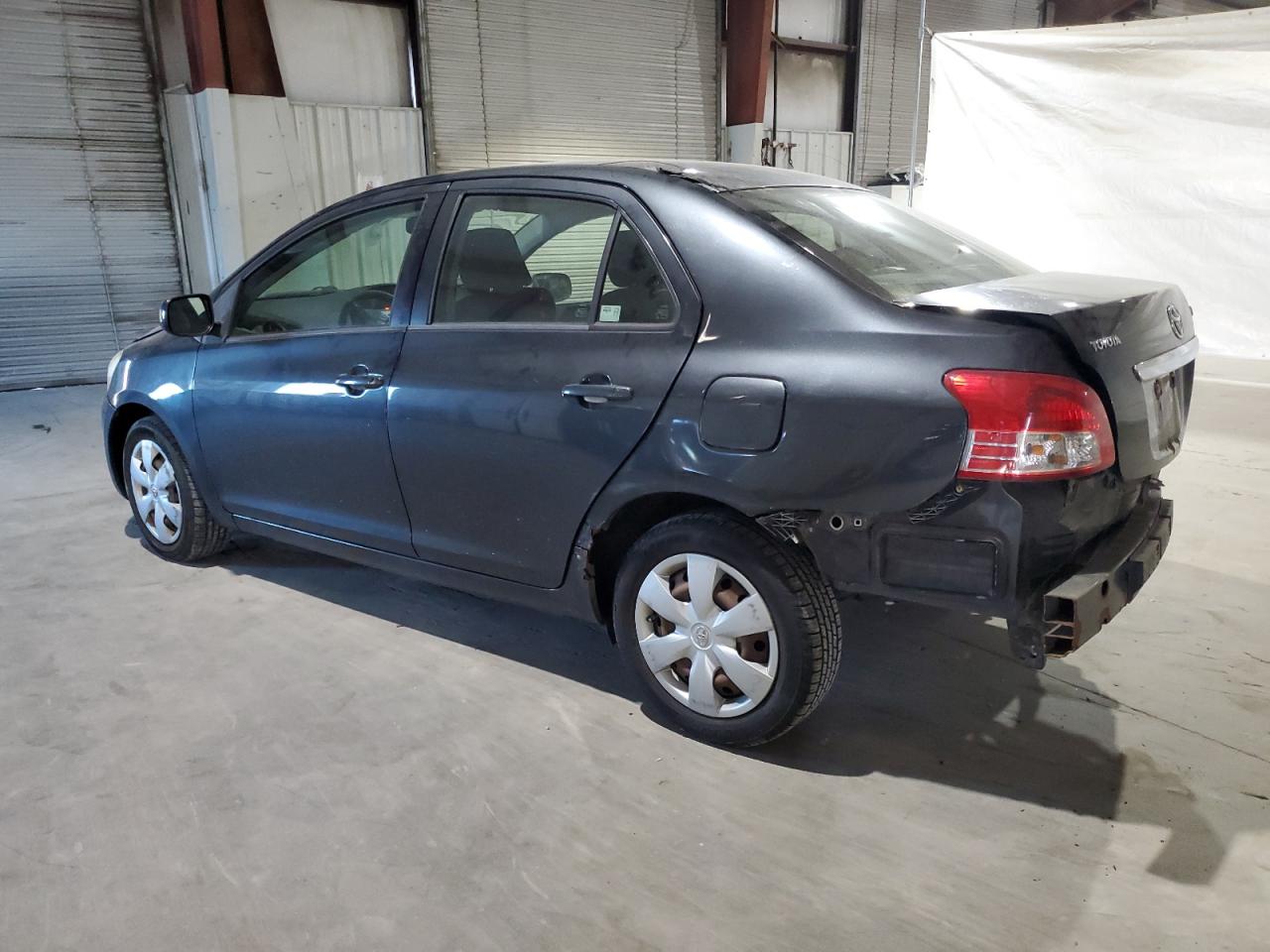 2008 Toyota Yaris - Image 2