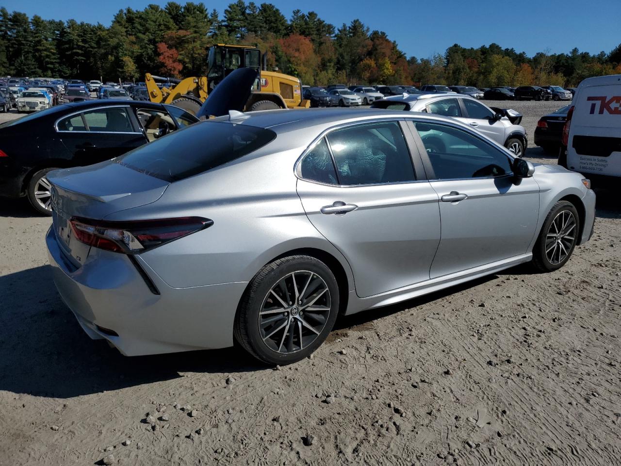 2021 Toyota Camry - Image 3