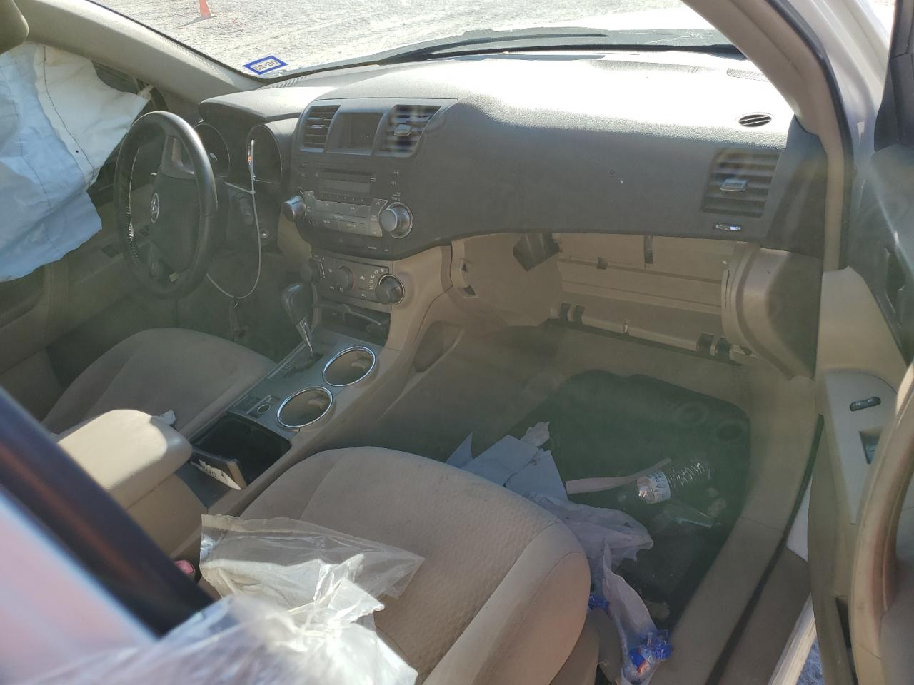 2010 Toyota Highlander - Image 8
