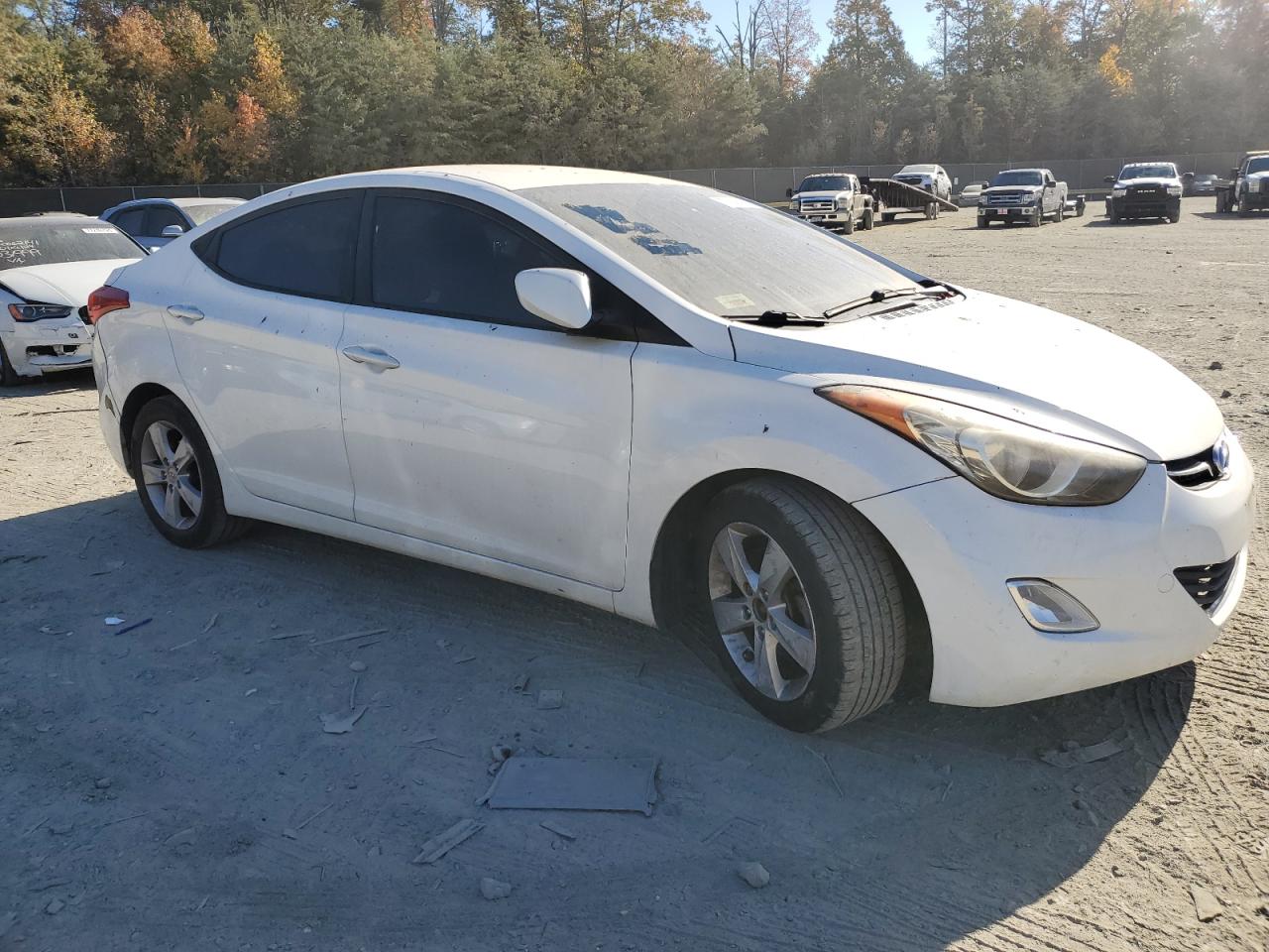 2013 Hyundai Elantra - Image 4