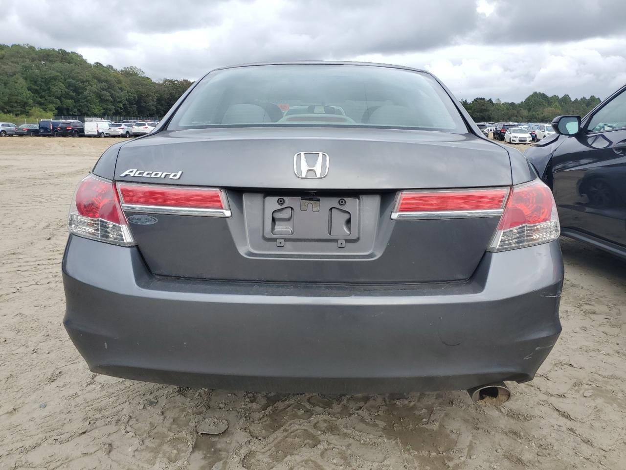 2011 Honda Accord Lxp VIN: 1HGCP2F40BA043900 Lot: 73569734