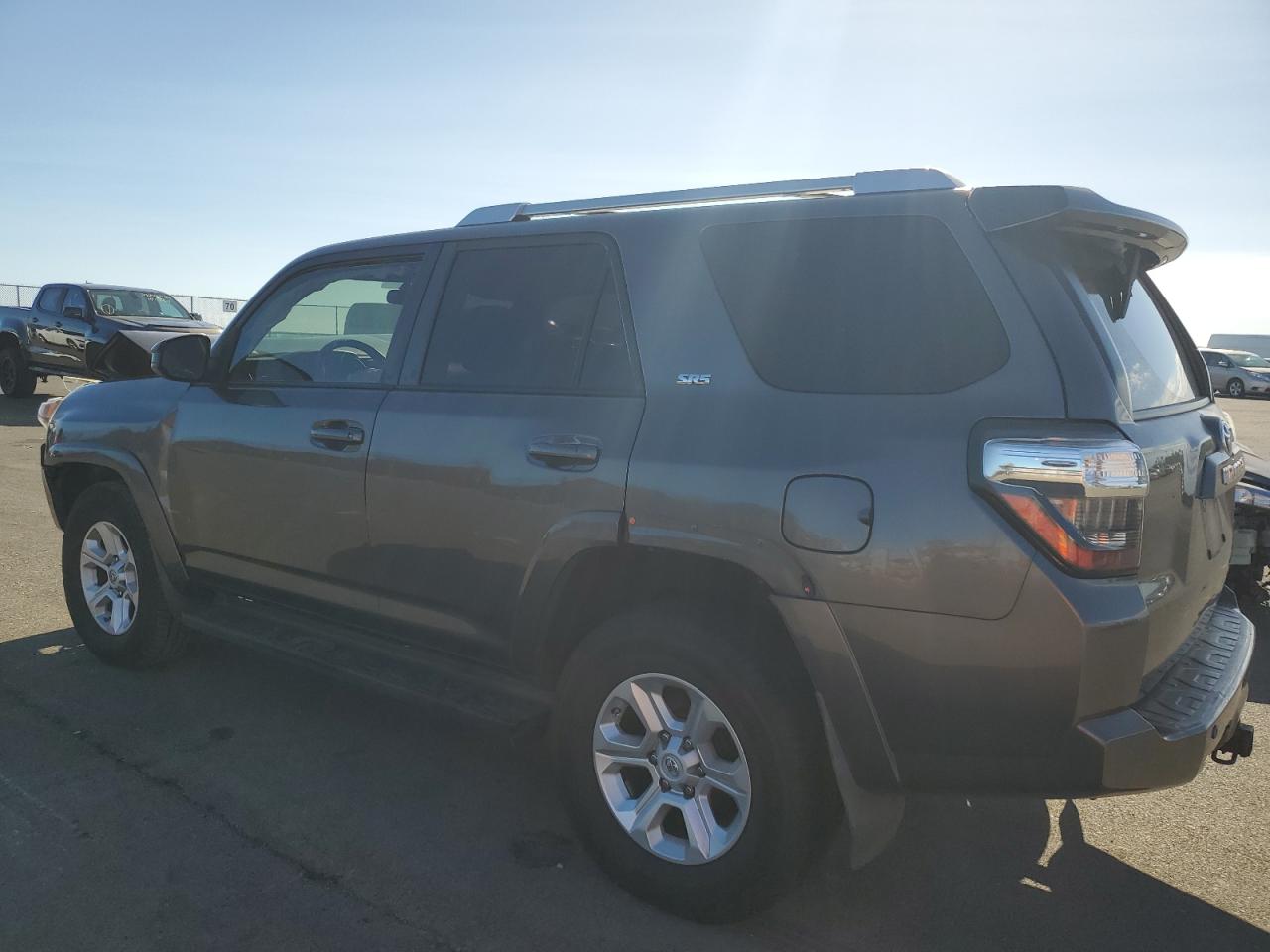 VIN JTEBU5JR8G5278855 2016 TOYOTA 4RUNNER no.2