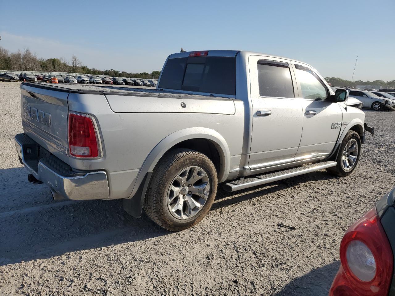 2015 RAM 1500 - Image 3