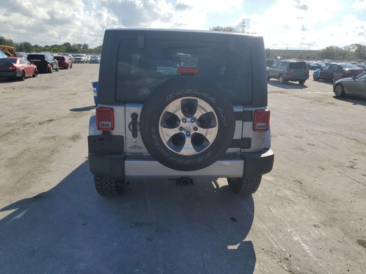 1C4AJWBGXHL549343 2017 Jeep Wrangler Sahara