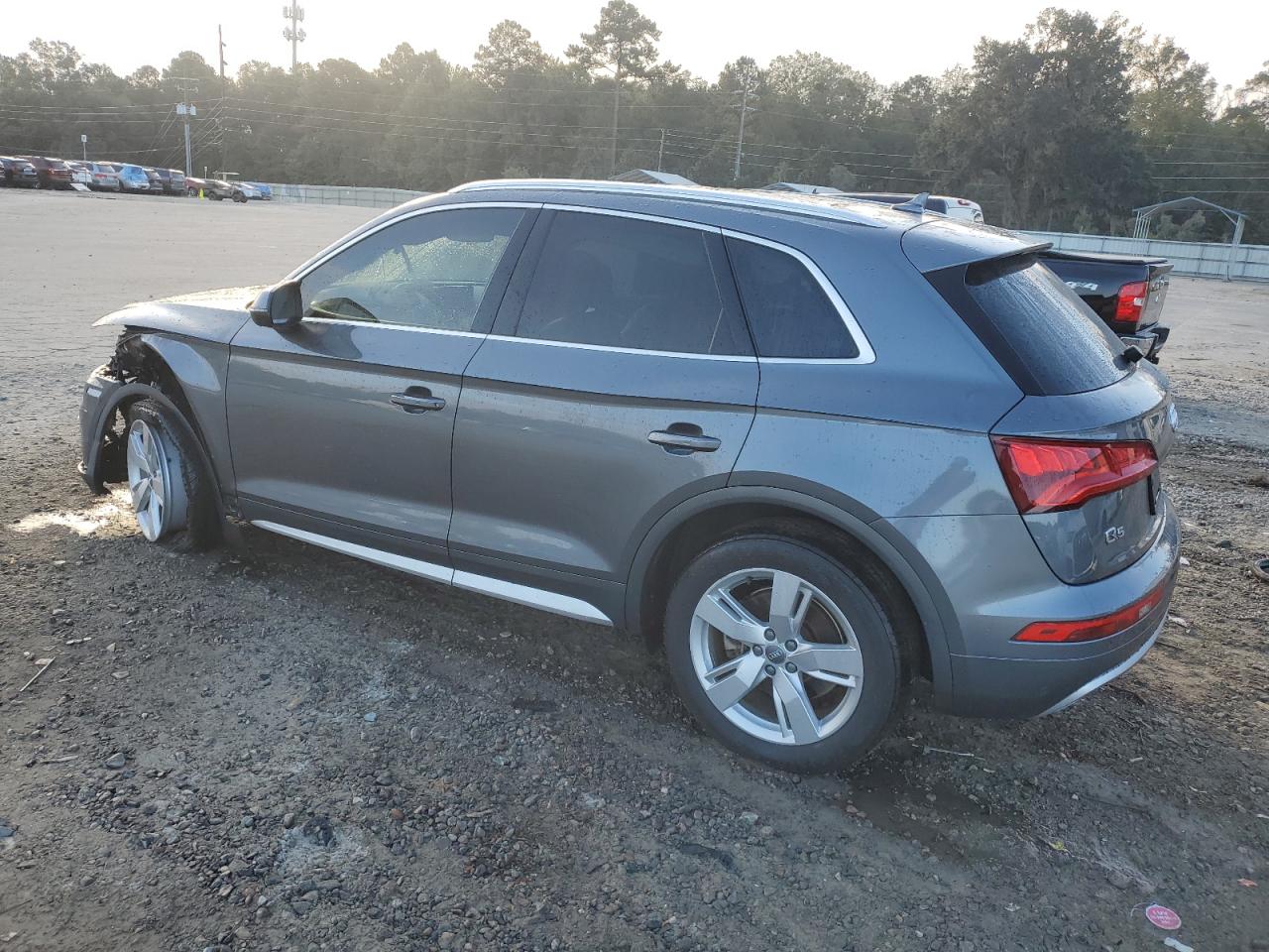 2018 Audi Q5 - Image 2