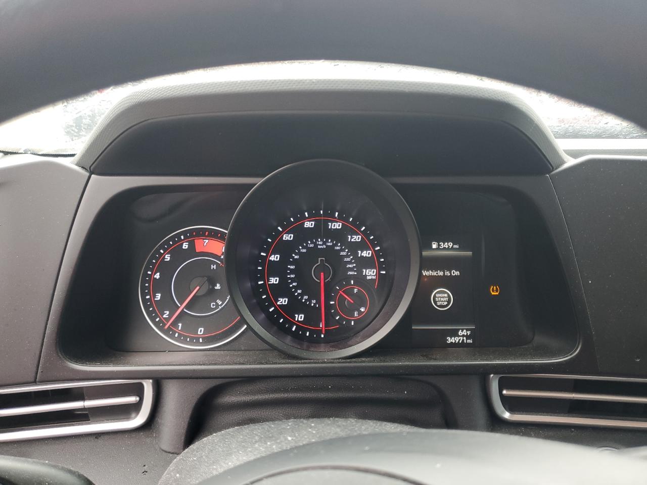 2022 Hyundai Elantra - Image 9