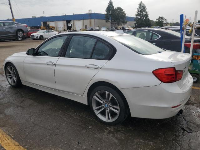  BMW 3 SERIES 2013 Белый