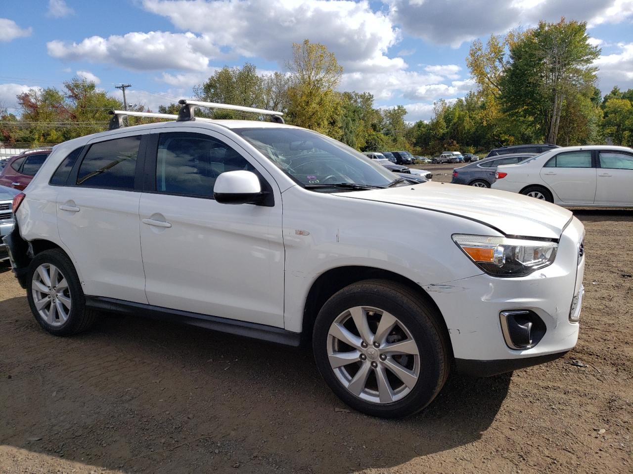 2014 Mitsubishi Outlander - Image 4