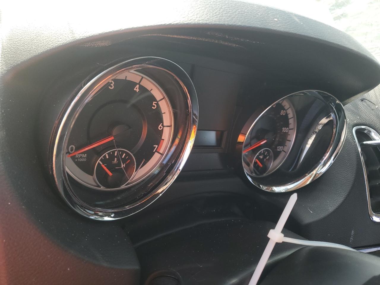 2019 Dodge Caravan - Image 9