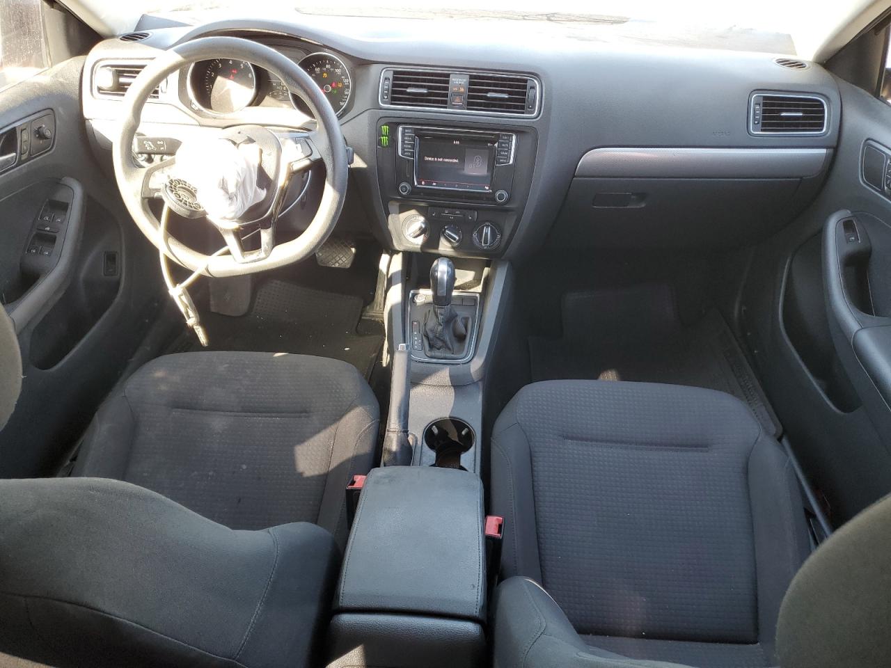 2016 Volkswagen Jetta - Image 8