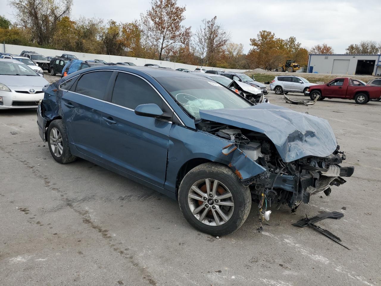 2017 Hyundai Sonata - Image 4