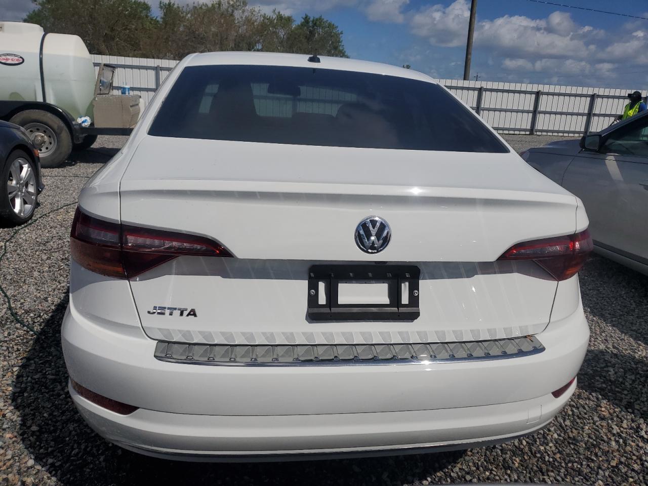 2019 Volkswagen Jetta - Image 6