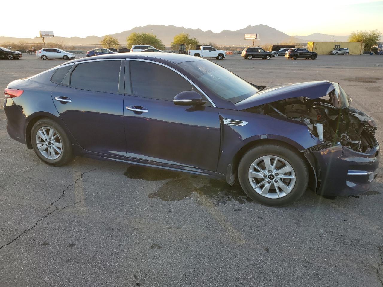 2017 Kia Optima - Image 4