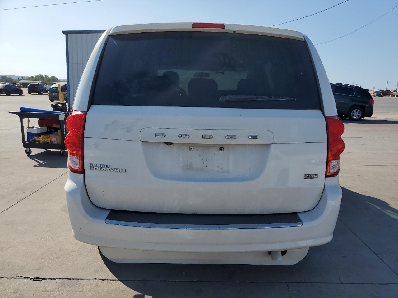 2017 Dodge Caravan - Image 6