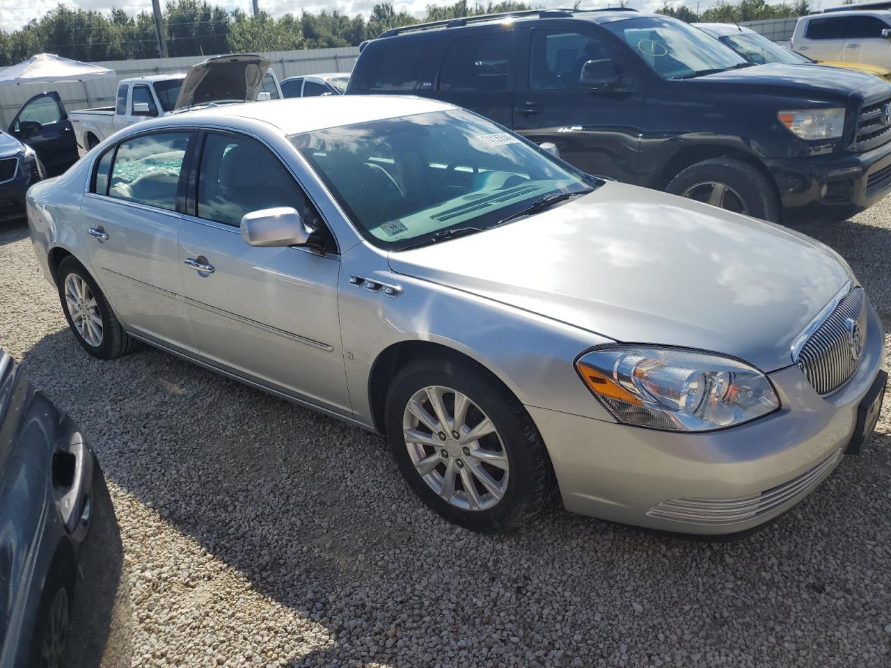 2009 Buick Lucerne - Image 4