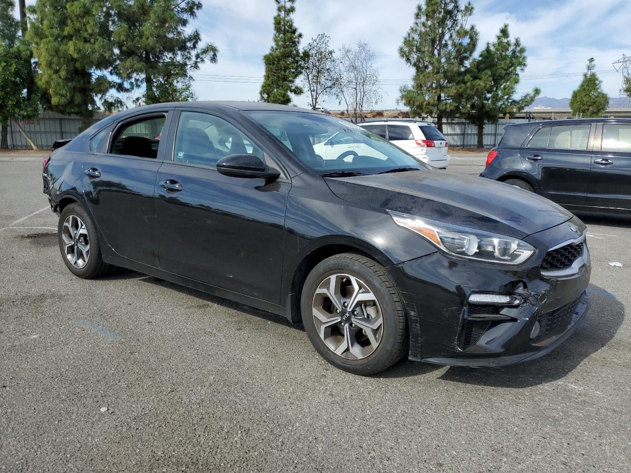 VIN 3KPF24AD2LE148577 2020 KIA FORTE no.4